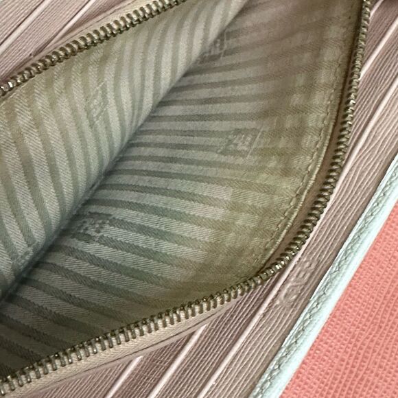 💯Authentic Fendi Long Leather Wallet🍀 - Picture 10 of 17